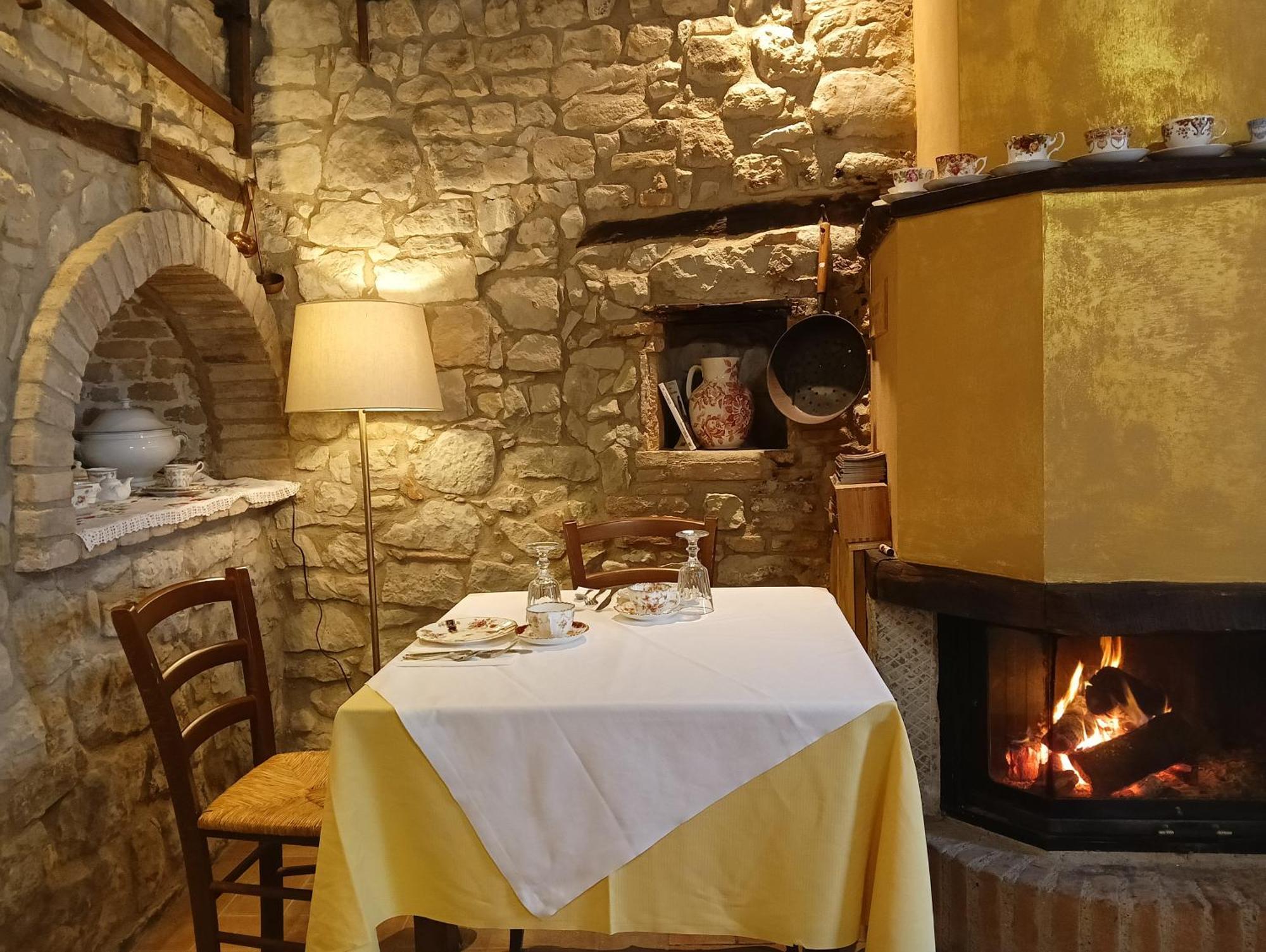 Agriturismo Casa Rastelli Monte Orsello 外观 照片
